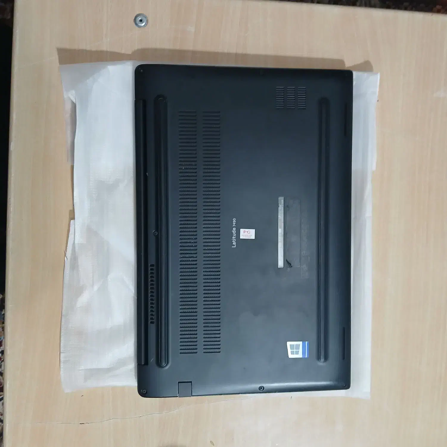 لبتاب دل مدل ۷۴۹۰|رایانه همراه|شیراز, کوزه گری|دیوار