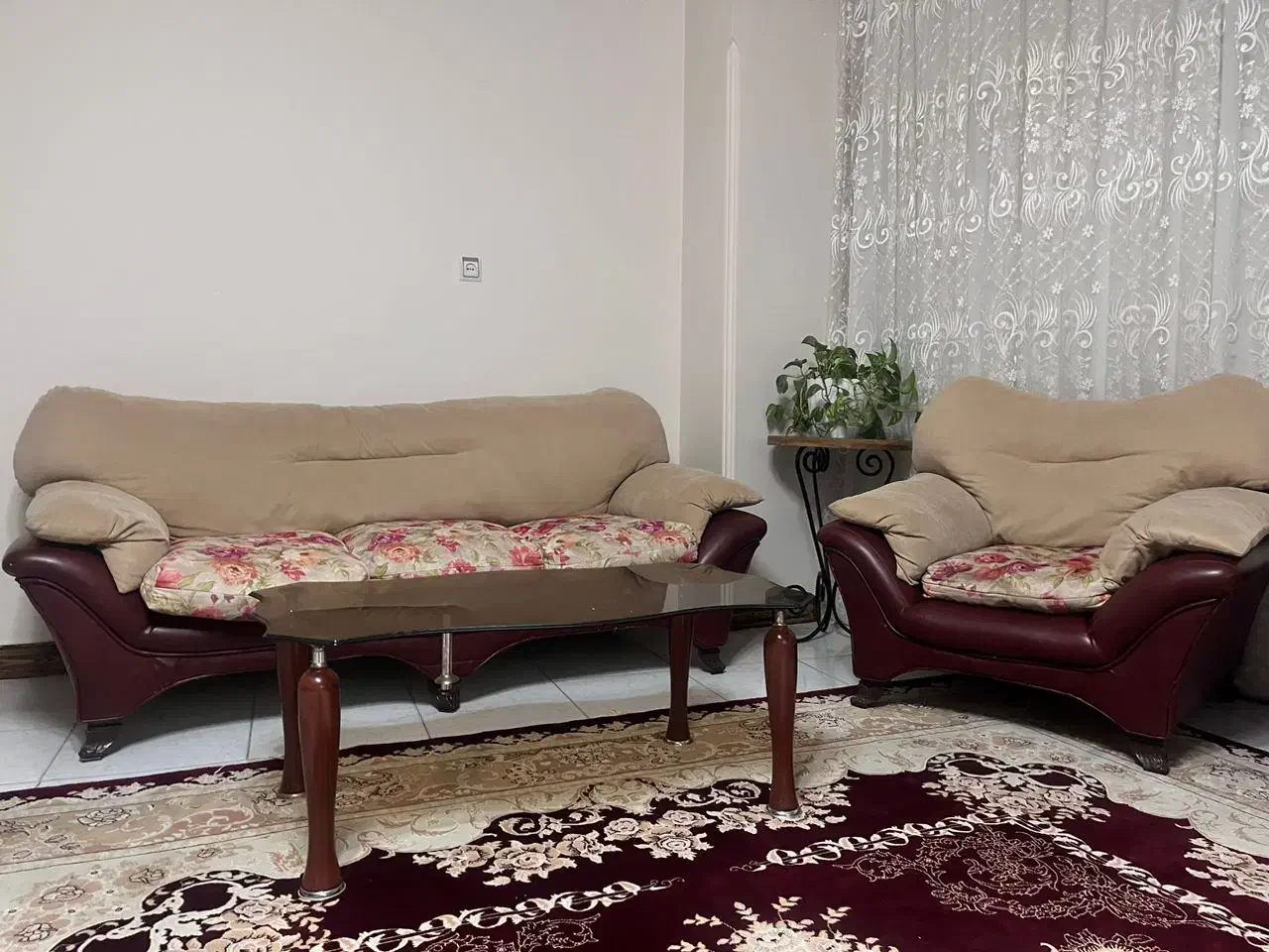 مبل چرم و میز،ناهارخوری و ساعت ایستاده حمل رایگان|مبلمان خانگی و میز عسلی|ساری, |دیوار