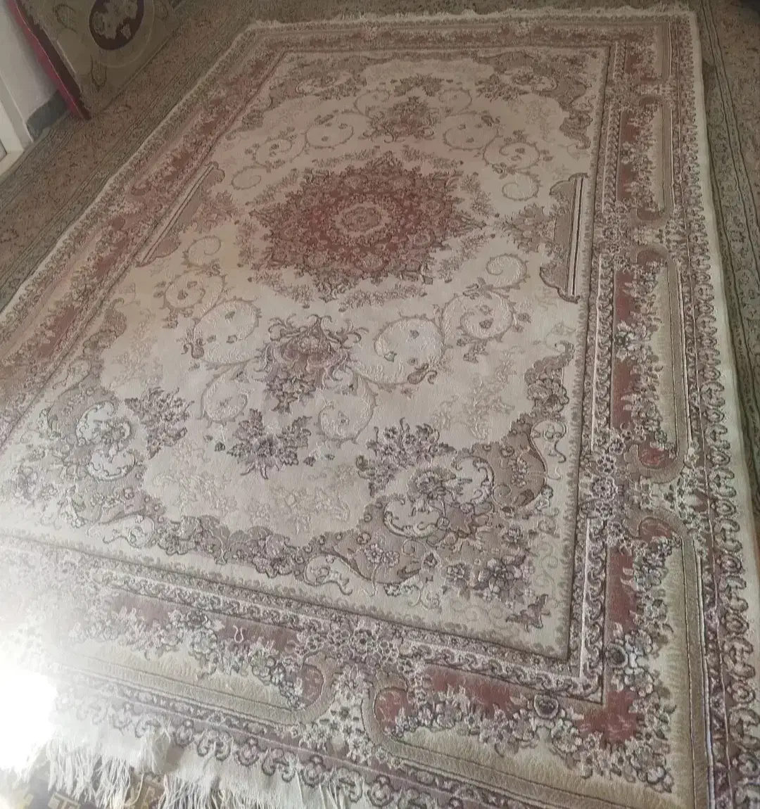 دو عدد فرش شش متری( دو له سه)|فرش|بانه, |دیوار