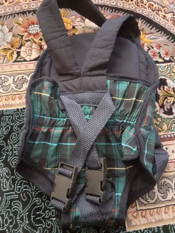 آغوشی نوزاد|کالسکه و لوازم جانبی|شیراز, شهرک قمشه|دیوار