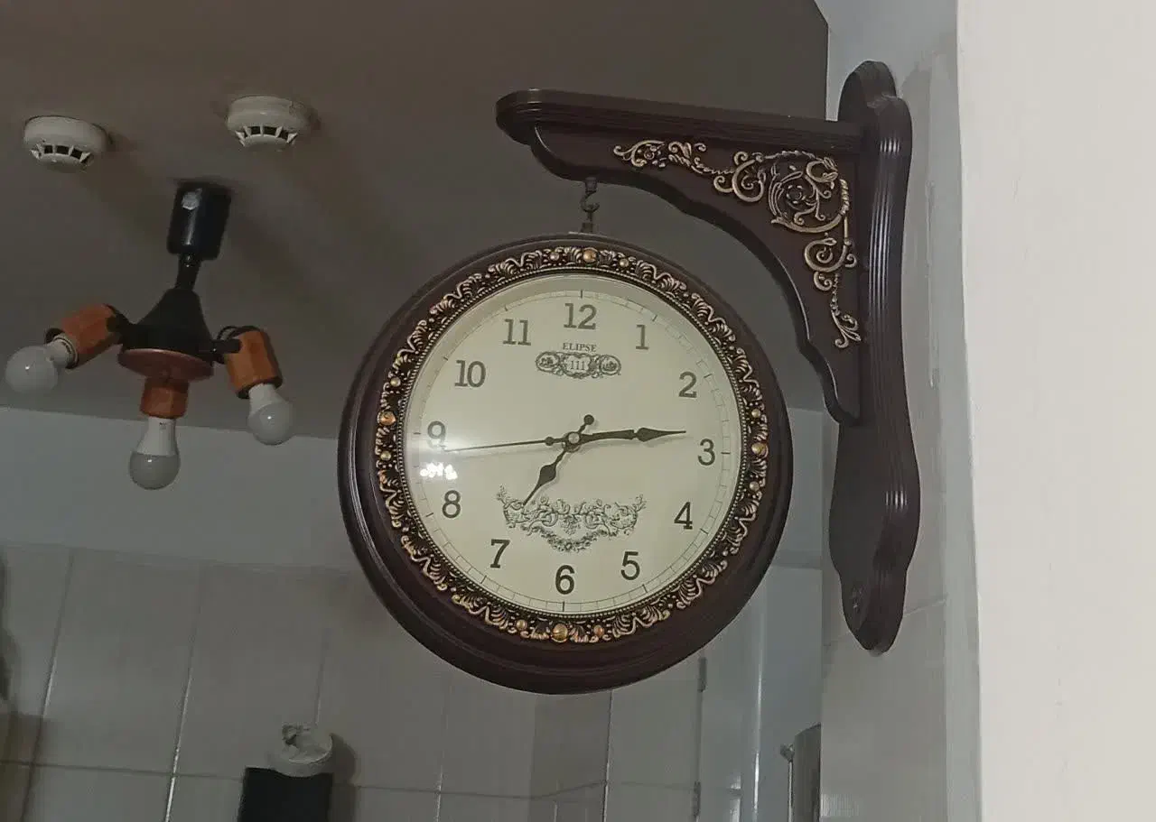 ساعت دیواری دوطرفه|ساعت دیواری و تزئینی|مراغه, |دیوار