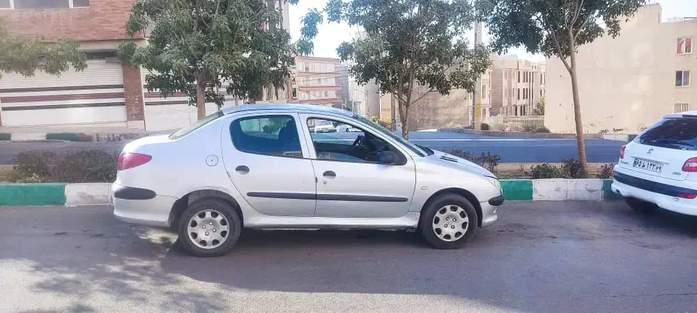 206 sd نقره ای v8 مدل تماس|خودرو سواری و وانت|محمدیه-قزوین, |دیوار