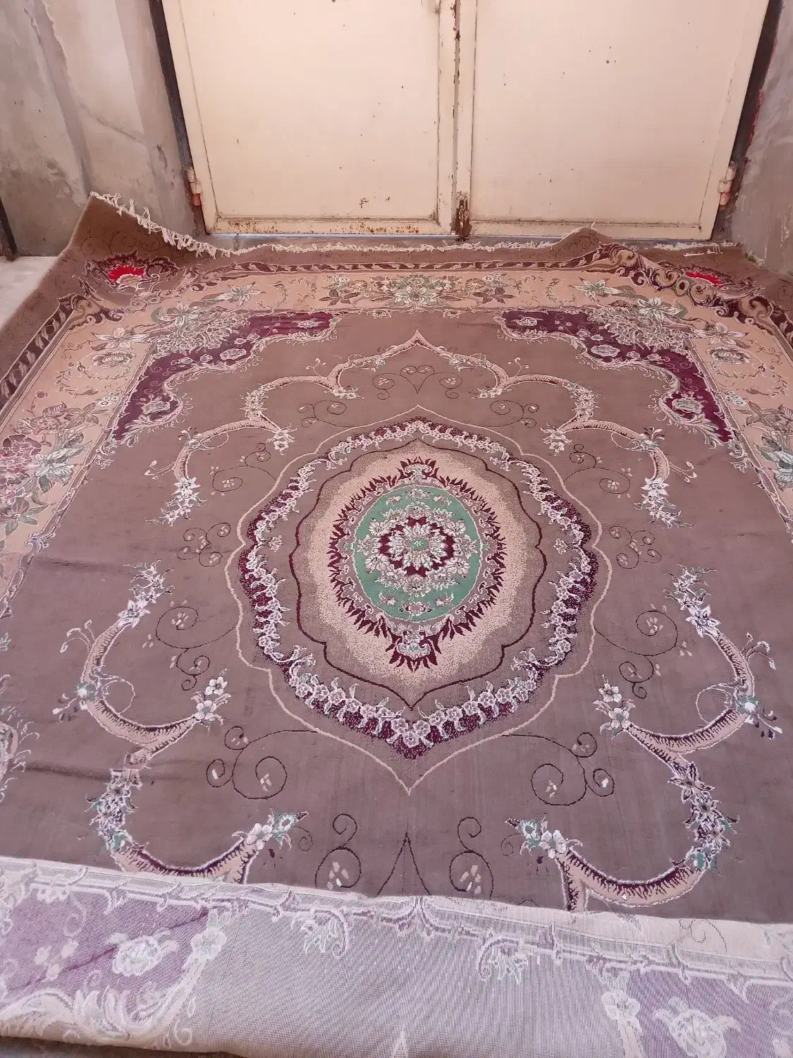 یک تخته فرش ۱۲متری ۵۰۰شانه|فرش|آمل, |دیوار