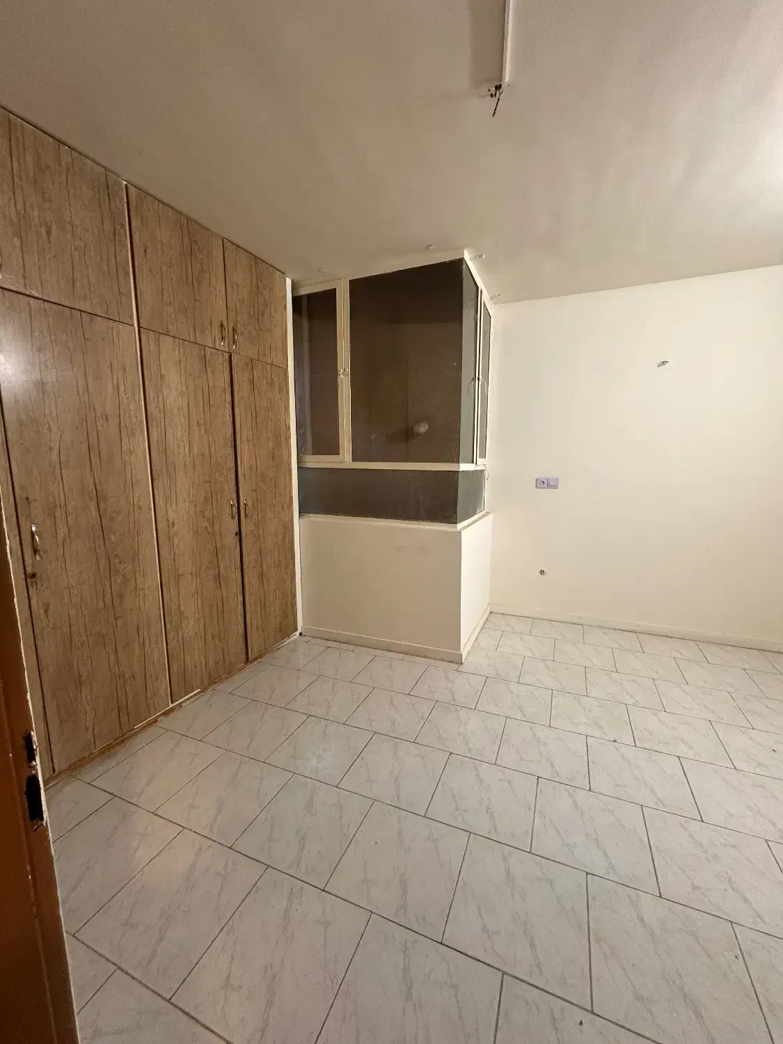 اجاره اتاق|اجارهٔ دفتر کار، اتاق اداری، مطب|مشهد, چهارچشمه|دیوار