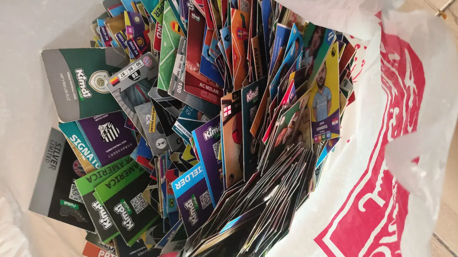 کیمدی|کلکسیون و سرگرمی|رشت, گلسار|دیوار