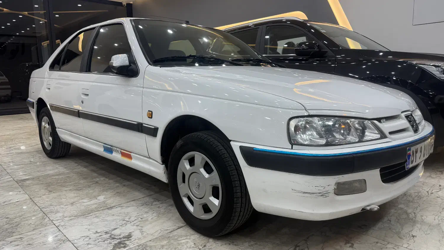 پژو پارس ۱۴۰۰ بی رنگ سفید|خودرو سواری و وانت|قم, تولید دارو و یخچال|دیوار