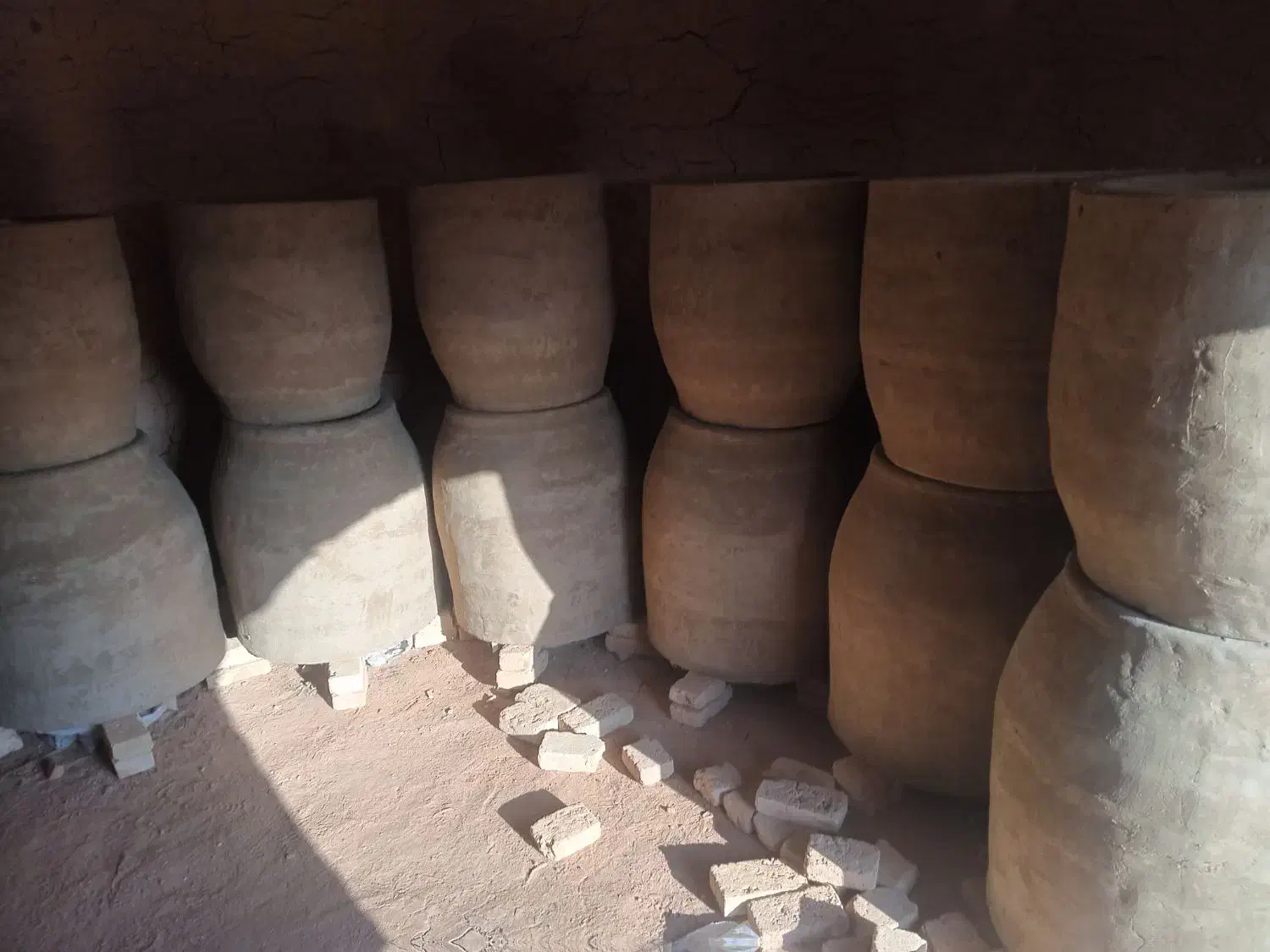 تنور گازی و هیزم گلی|ظروف پخت‌وپز|سلماس, |دیوار