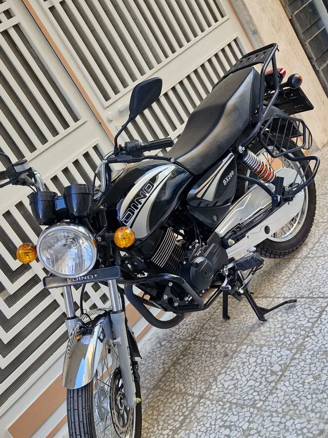 باکسر دینو ۴۰۲ درحد خشک|موتورسیکلت|قم, بکایی|دیوار