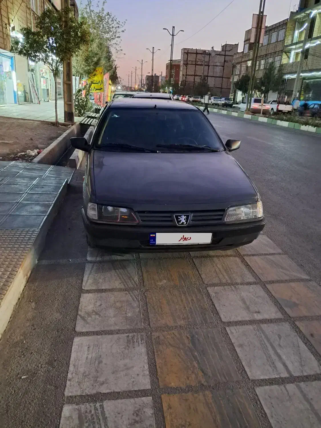 پژو ۲۰۰۰ مدل ۷۲|خودرو سواری و وانت|قم, شهرک فاطمیه|دیوار