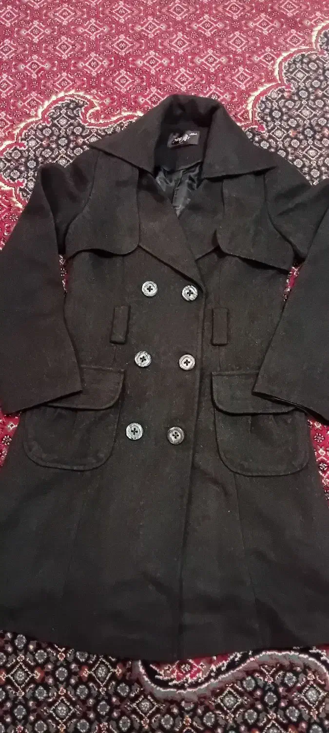 پالتو|لباس|بروجرد, |دیوار