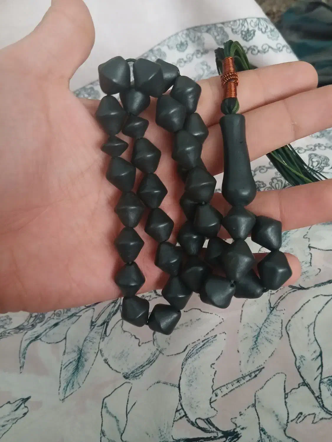 تسبیح یشم خراسانی اصل|کلکسیون اشیاء عتیقه|ری, سرتخت|دیوار