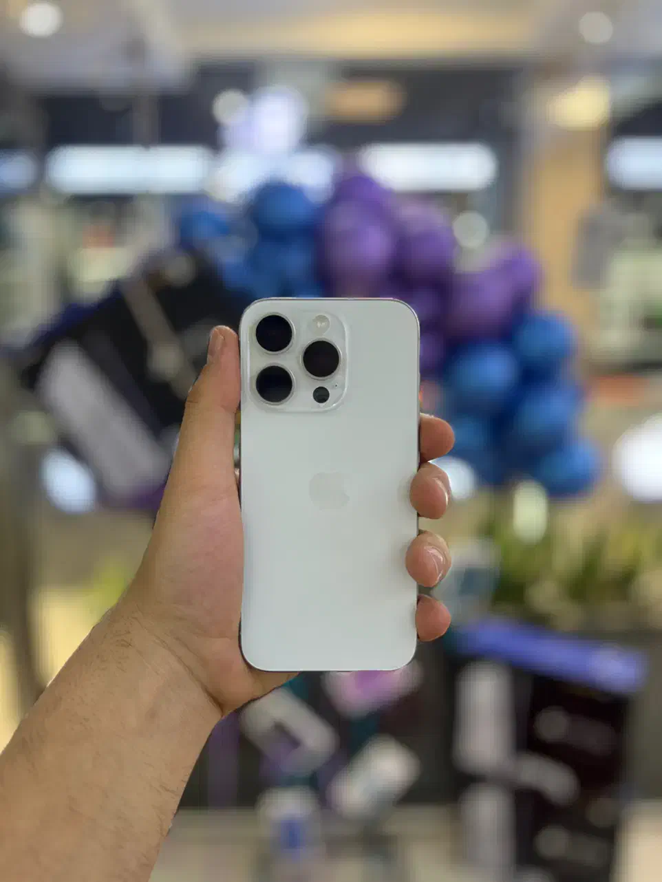 آیفون 15pro از دم قسط با چک و ضمانت طلا|موبایل|اصفهان, احمدآباد|دیوار