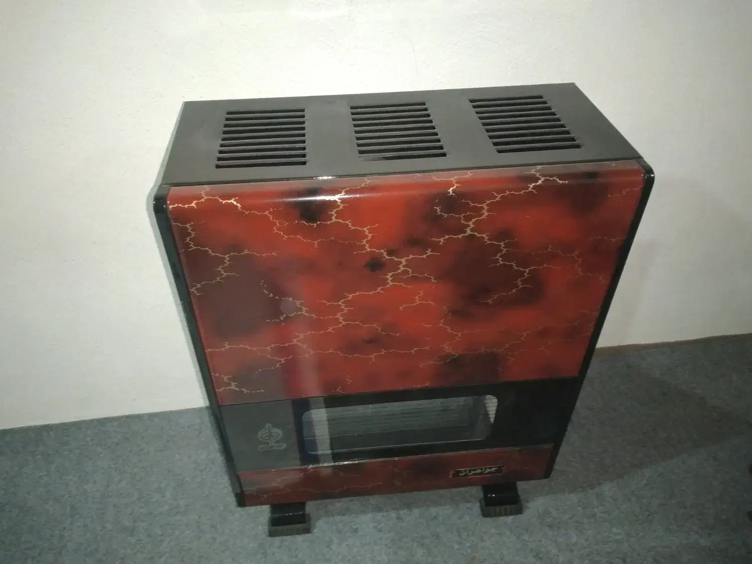 بخاری شومینه در حد نو|بخاری، هیتر، شومینه|کازرون, |دیوار