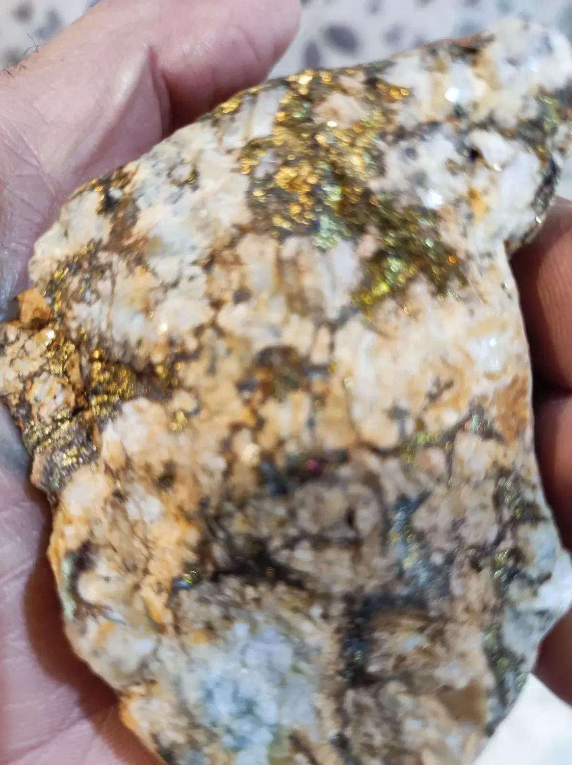 سنگ طلا و خاک طلا و انجام آزمایشات تشخیصی|کلکسیون اشیاء عتیقه|کرمانشاه, |دیوار