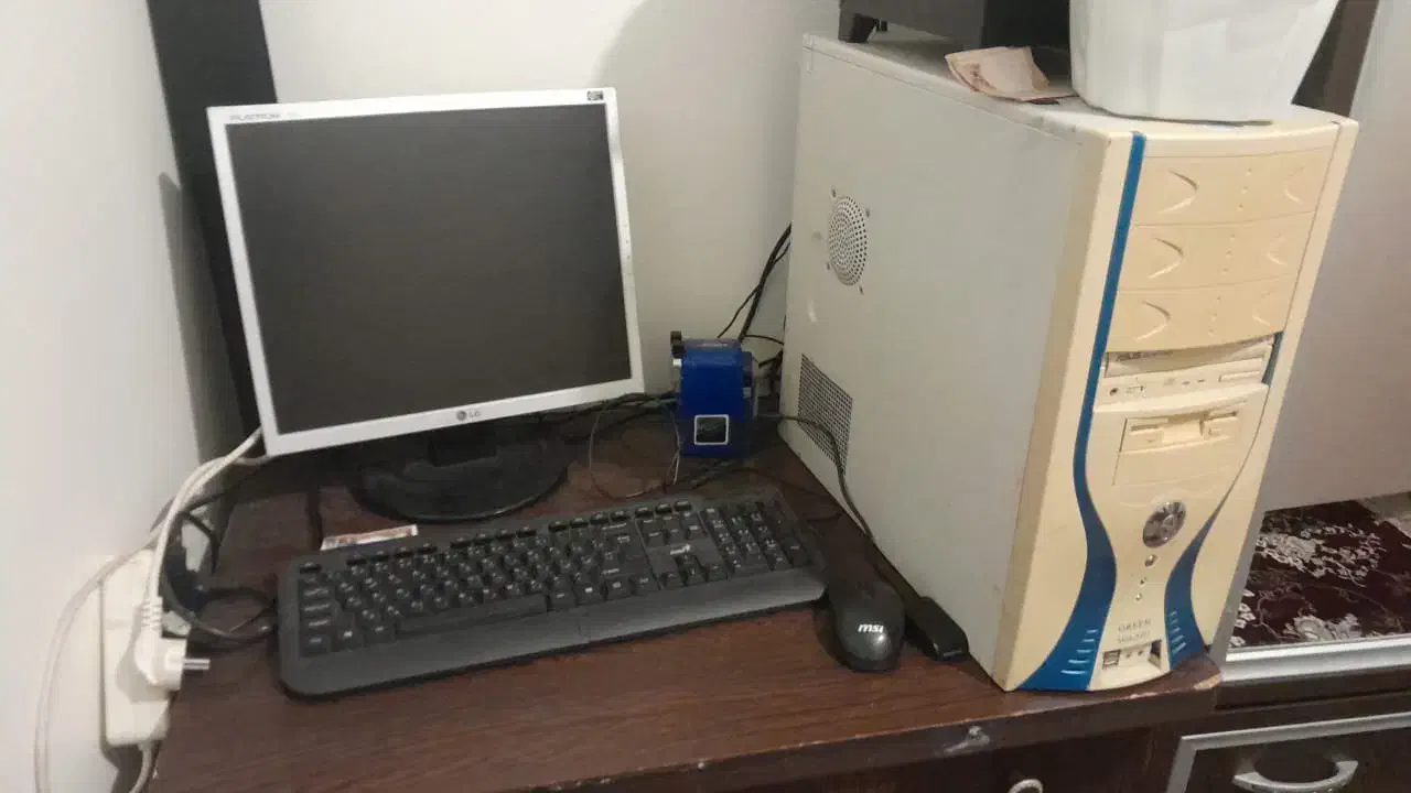 کامپیوتر|رایانه رومیزی|تهران, خاک سفید|دیوار