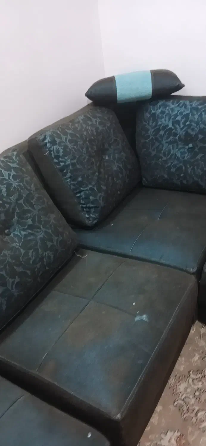 یک دست مبل راحتی هفت نفره|مبلمان خانگی و میز عسلی|شهرضا, |دیوار