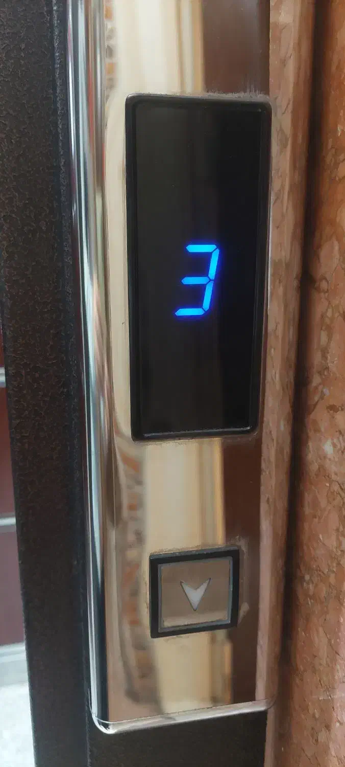 آپارتمان ۱ خوابه/پارکینگ و انباری/میعاد شمالی