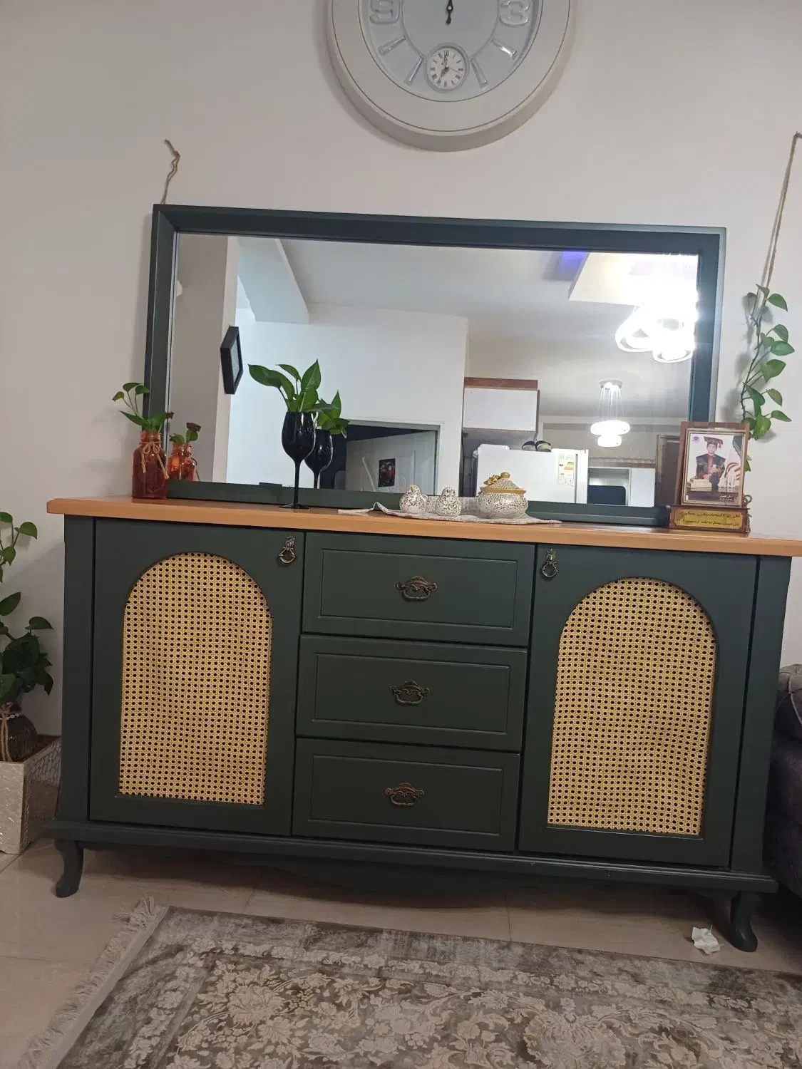 کنسول سبز یشمی|بوفه، ویترین، کنسول|رشت, استقامت ۲|دیوار