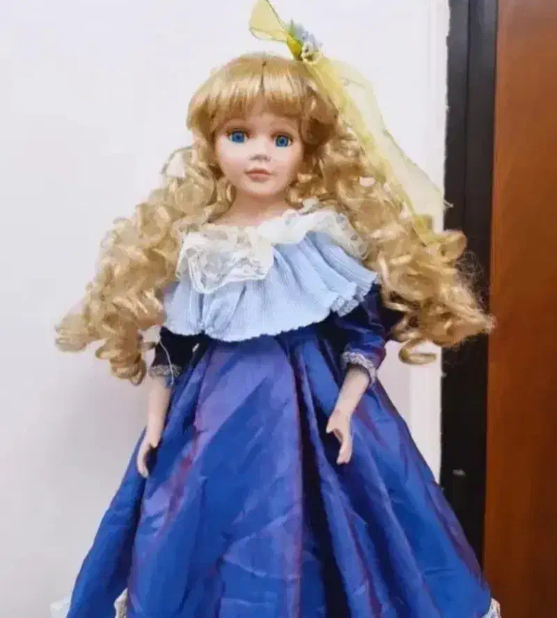 عروسک سرامیکی انگلیسی|اسباب‌بازی بچه|تهران, آرژانتین|دیوار