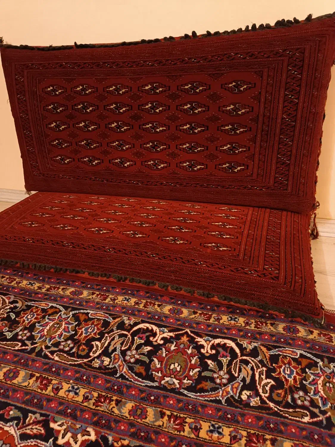 سه  جفت پشتی دست بافت کاملانو و  قالیچه دست بافت|فرش|مشهد, هنرستان|دیوار