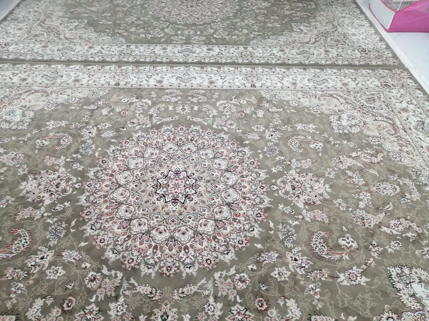 فرش|فرش|نیشابور, هفده شهریور|دیوار