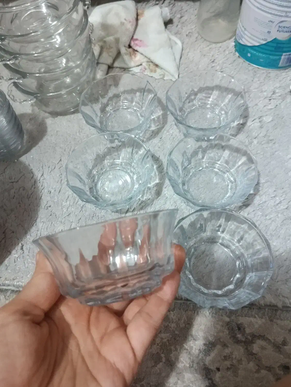 مقداری بلور|ظروف سرو و پذیرایی|بروجرد, |دیوار