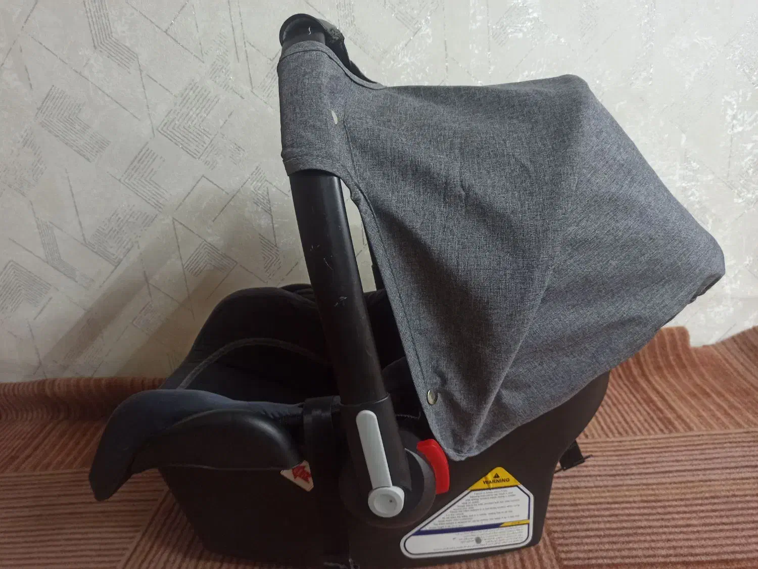 کریر در حد نو|کالسکه و لوازم جانبی|همدان, |دیوار