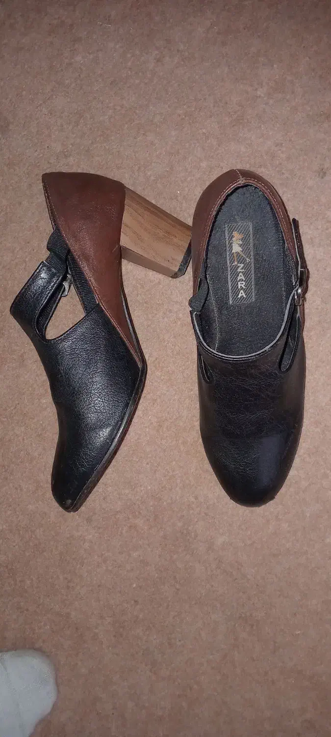 کفش نیم چرم|کیف، کفش، کمربند|اسکو, |دیوار