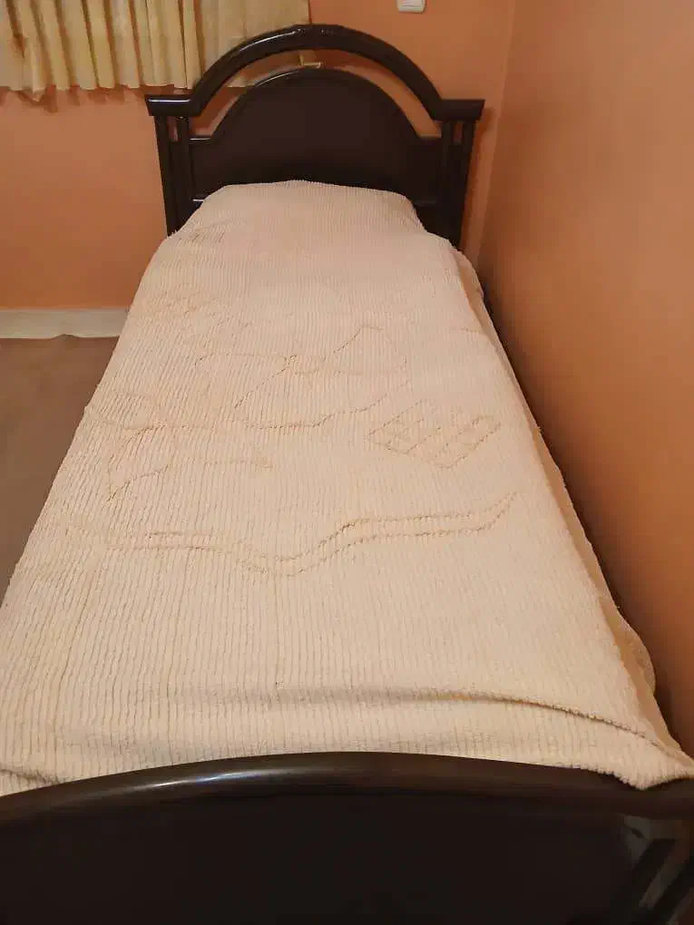 تخت خواب تک نفره چوبی|تخت و سرویس خواب|تبریز, |دیوار