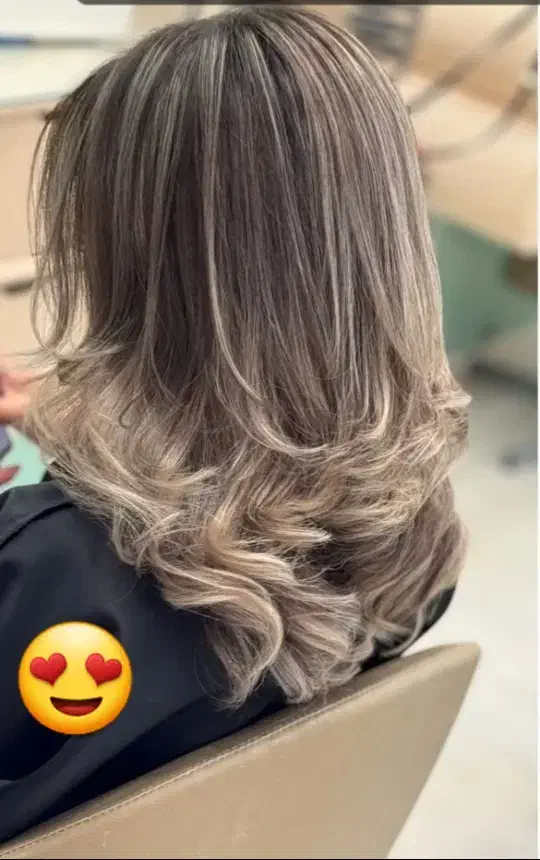 نیازمند چند مدل رنگ و لایت و کراتین برای پیچ|خدمات آرایشگری و زیبایی|رشت, کوی قدس|دیوار