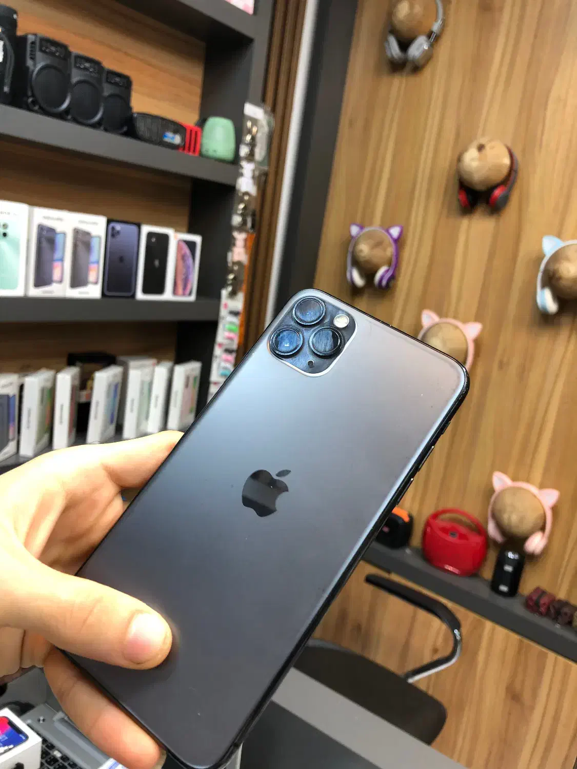iPhone 11 Pro Max 256GB کاملا سالم با مهلت تست|موبایل|رشت, بازار|دیوار
