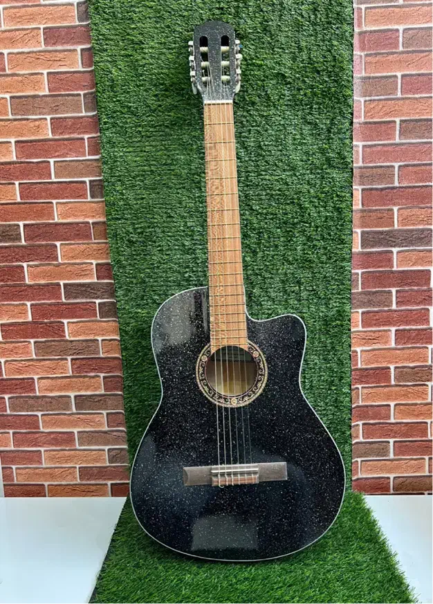 گیتار|گیتار، بیس، امپلیفایر|خواف, |دیوار