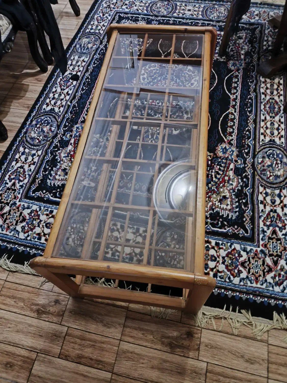 میز عسلی|مبلمان خانگی و میز عسلی|رشت, کوی حسینی|دیوار