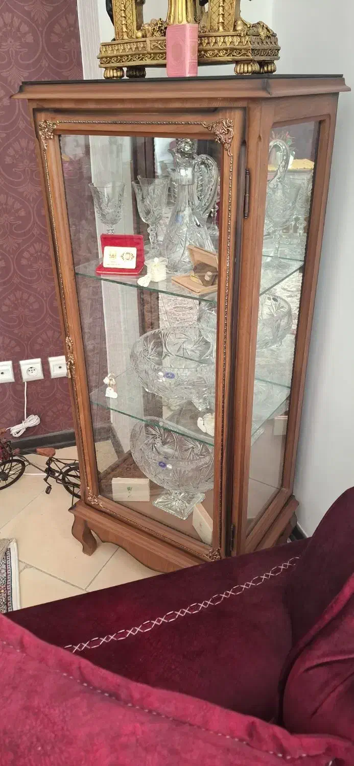 بوفه تمام چوب و کاملا نو و سالم|بوفه، ویترین، کنسول|اصفهان, بهارستان|دیوار