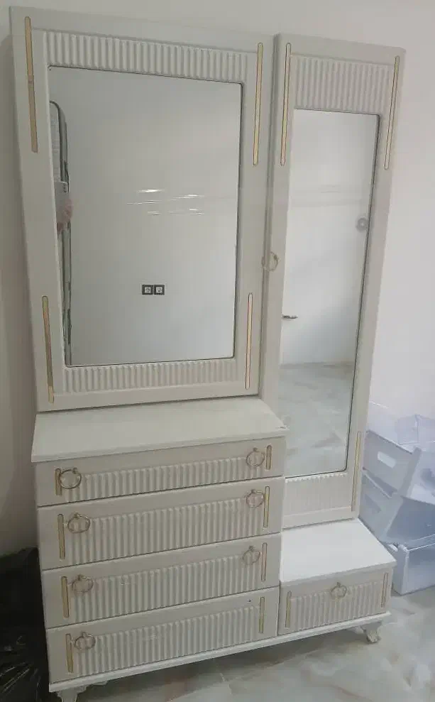 کمد و آینه دراور...|جاکفشی، کمد، دراور|قوچان, |دیوار