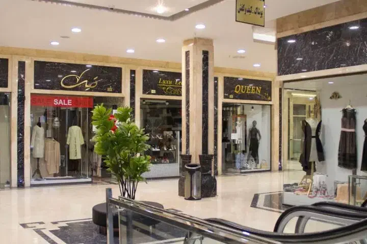 ۳۸۰ متراژ /پاساژ / حجرت|اجارهٔ مغازه و غرفه|یاسوج, |دیوار