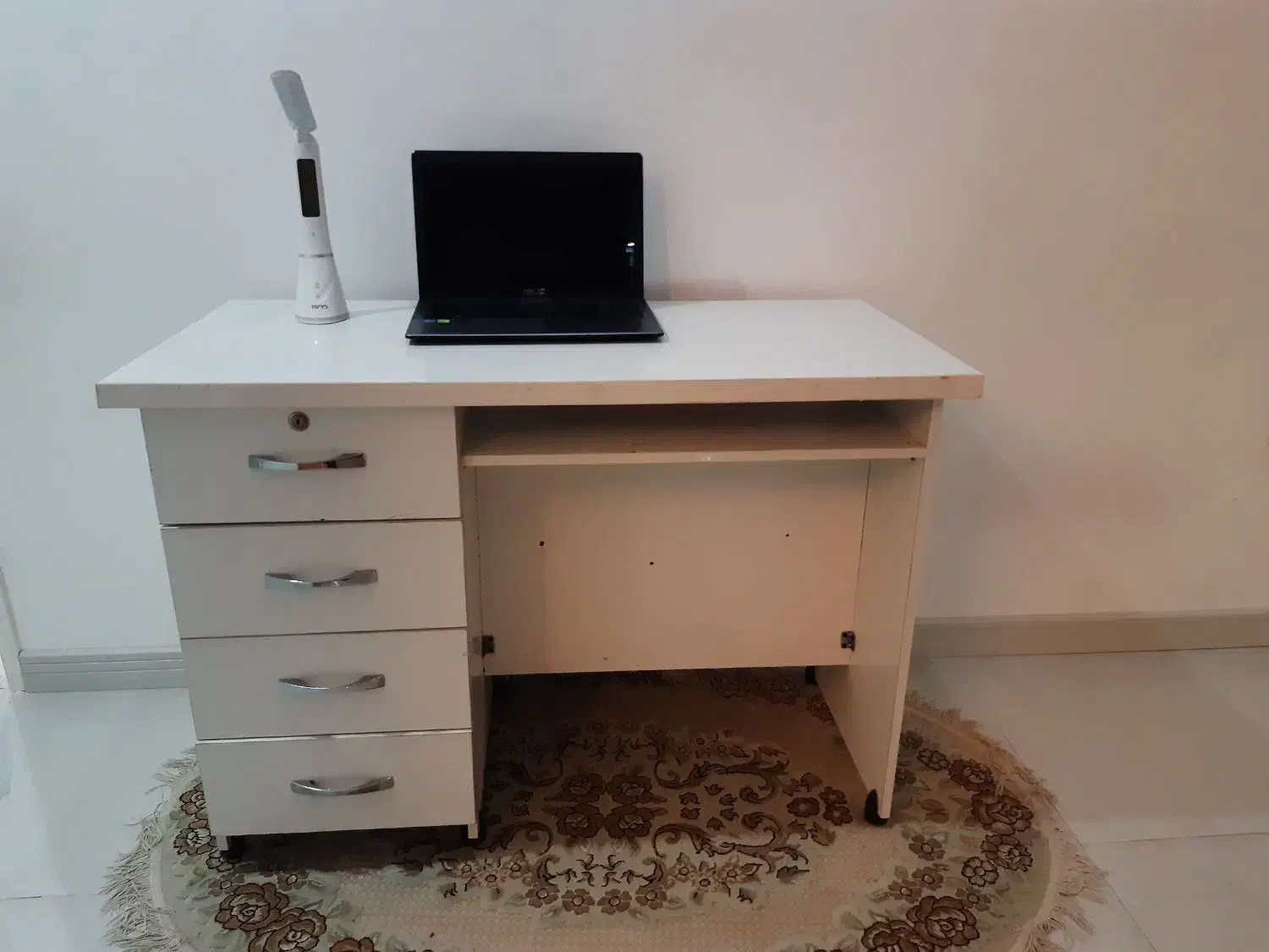 میز کار یا کامپوتر|میز تحریر و کامپیوتر|مشهد, رضاشهر|دیوار