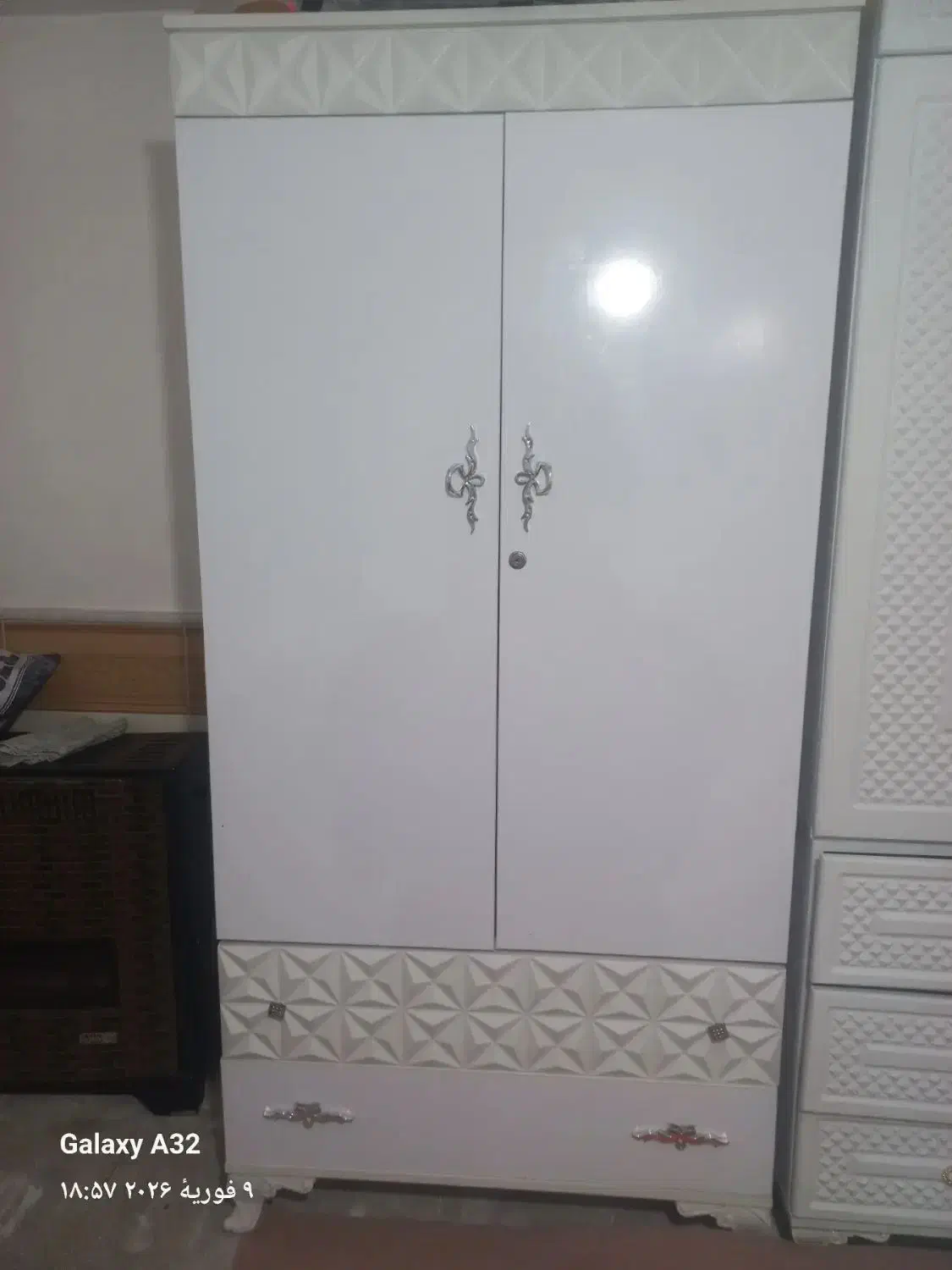 کمد|جاکفشی، کمد، دراور|قم, شاه ابراهیم|دیوار