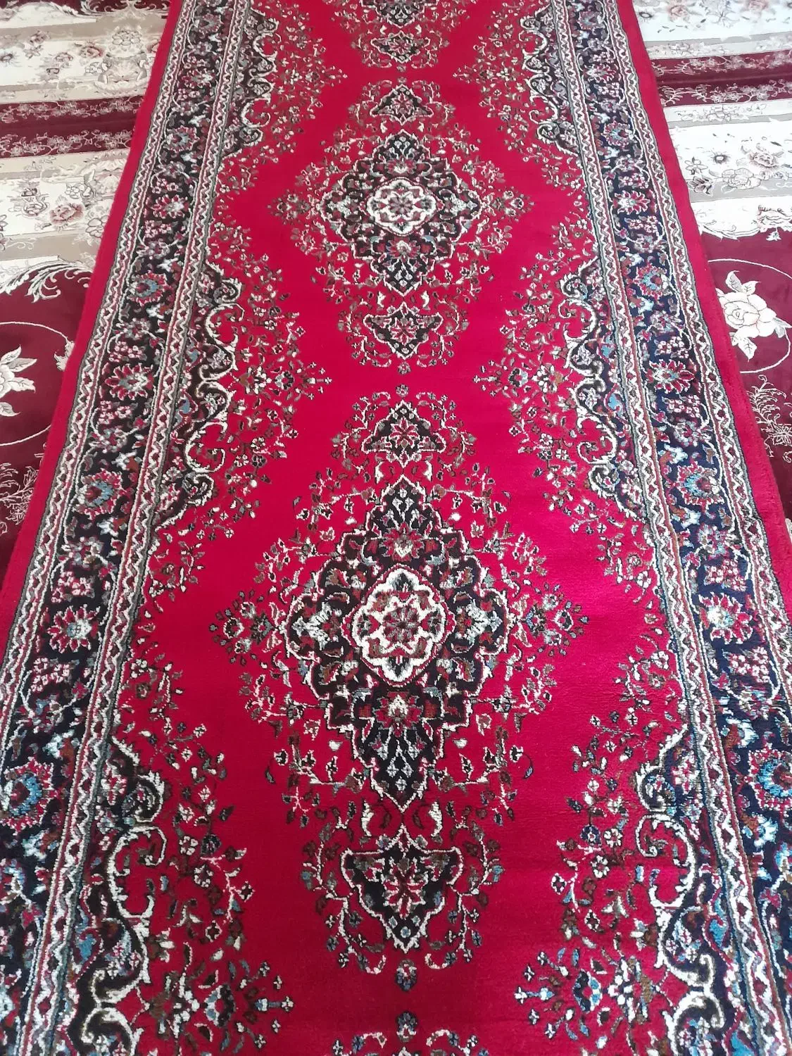 کناره فرش ماشینی سالم سالم|فرش|بیستون, |دیوار