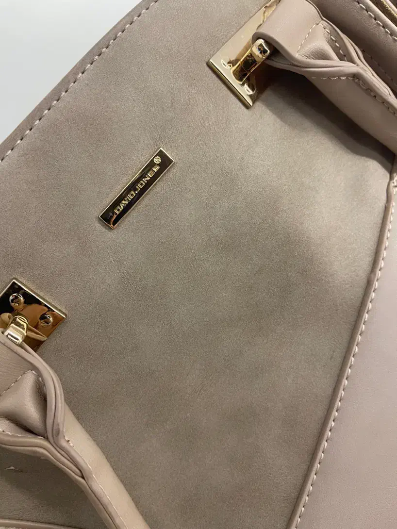 کیف دیوید جونز اصل|کیف، کفش، کمربند|پرند, فاز ۳|دیوار