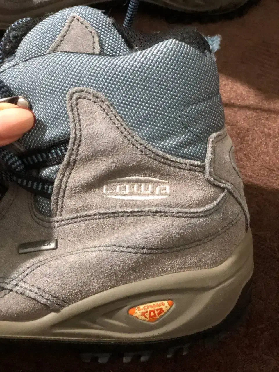 پوتین مارک لووا|کوهنوردی و کمپینگ|نقده, |دیوار