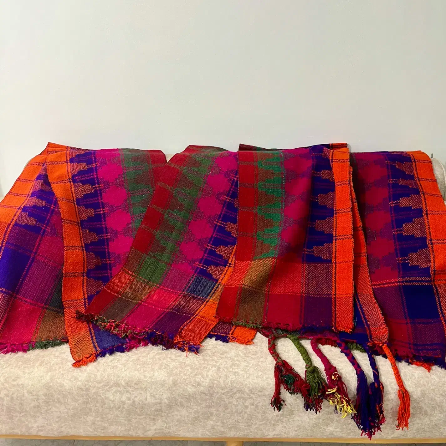 دوازدهعدد جاجیمنو دوختهشده و دوختهنشده قدیمی|گلیم، جاجیم، گبه|ملارد, |دیوار