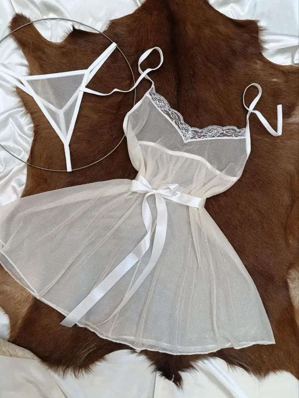 لباس زیر|لباس|سبزوار, قصبه شرقی|دیوار