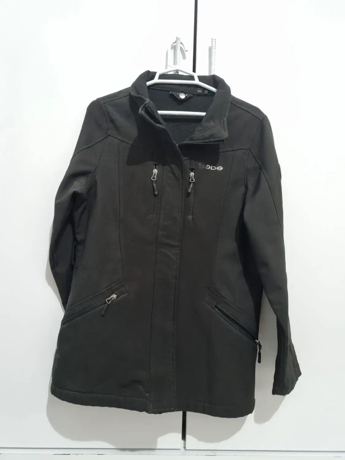 کاپشن زنانه|لباس|تربت جام, تیپ ۳۸ زرهی تربت جام|دیوار