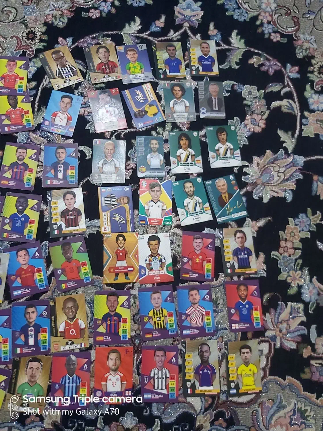 کیمدی|اسباب‌‌بازی|شیراز, شهرک صدا و سیما|دیوار