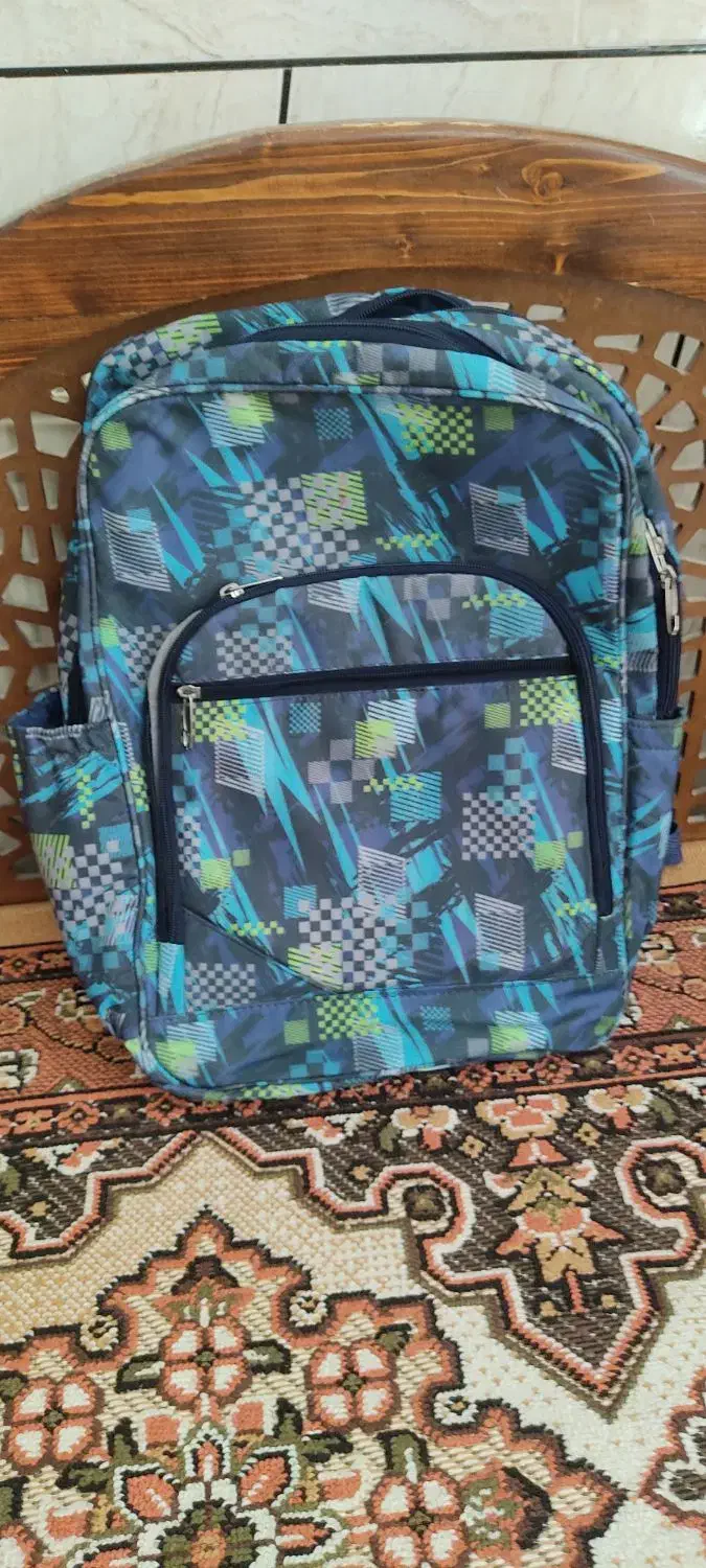 کیف مدرسه|کیف، کفش، کمربند|نجف‌آباد, منتظری شمالی|دیوار