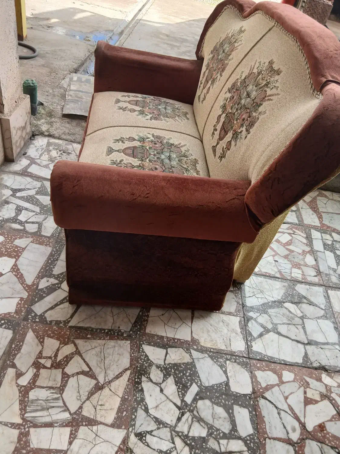 مبلمان راحتی|مبلمان خانگی و میز عسلی|سنگر, |دیوار