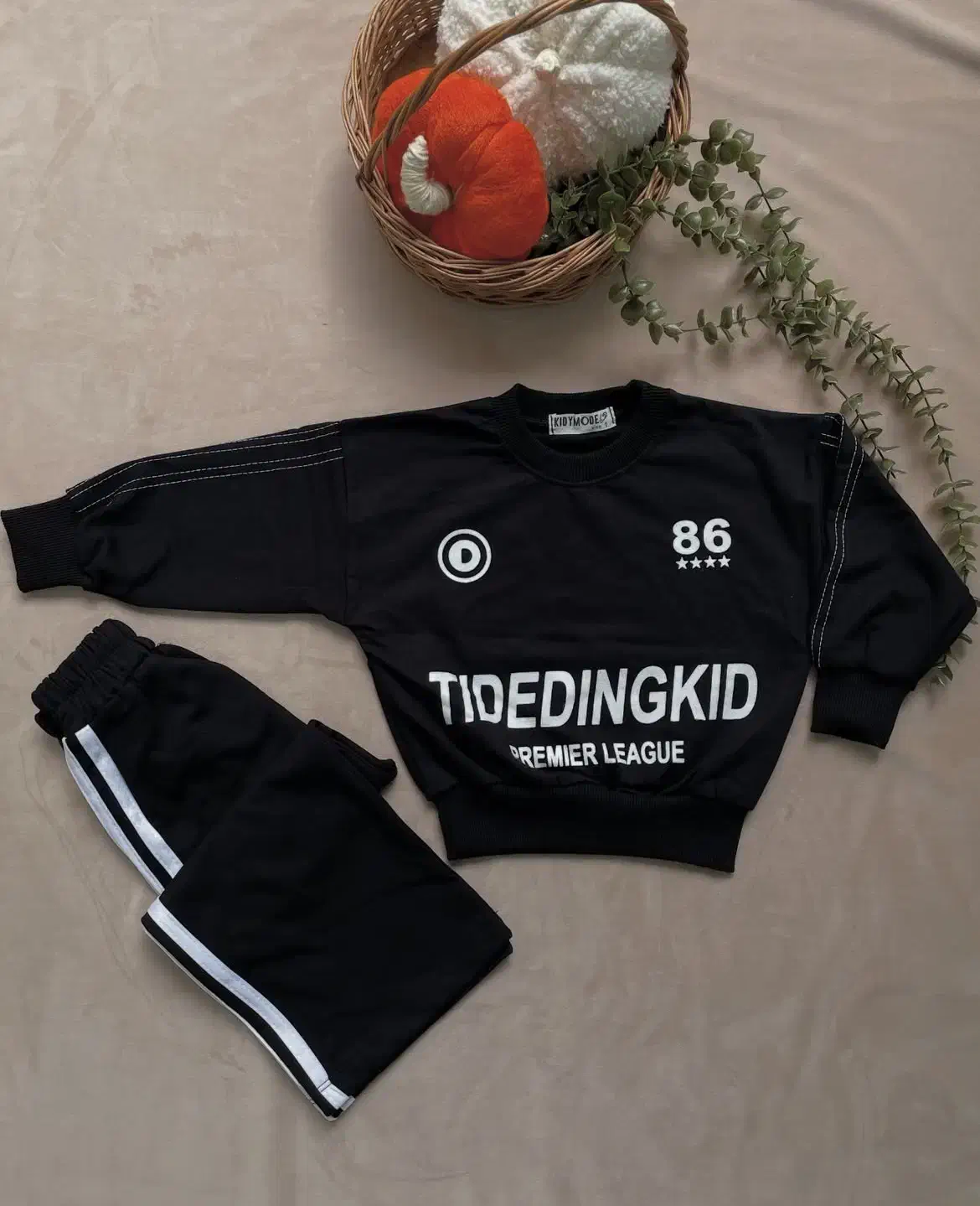 لباس یلدایی|کفش و لباس بچه|قم, بنیاد|دیوار