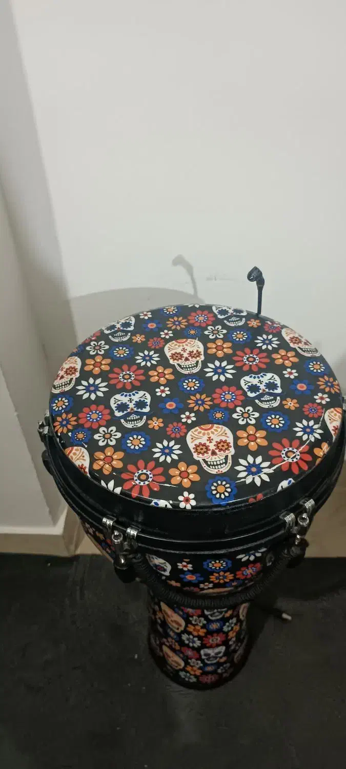 جیمبه مینل|درام و پرکاشن|سیاهکل, |دیوار