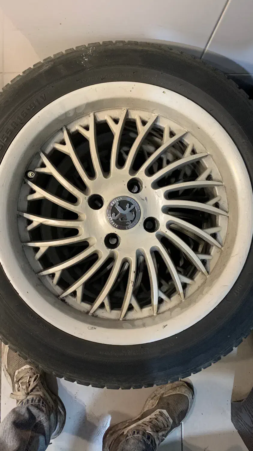 رینگ ۱۶ با لاستیک برا خانواده پژو|قطعات یدکی و لوازم جانبی|رشت, منظریه|دیوار